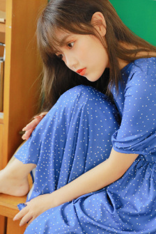 二男一女睡在一起合适吗